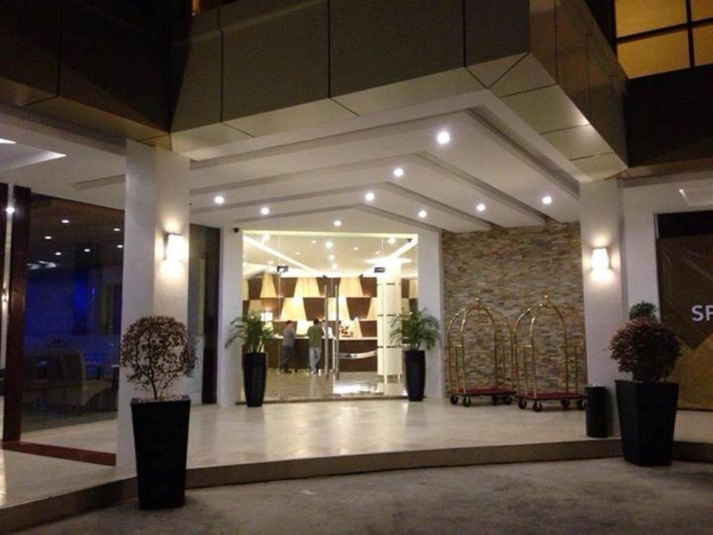 Fb Hotel And Convention Center Koronadal Exterior foto
